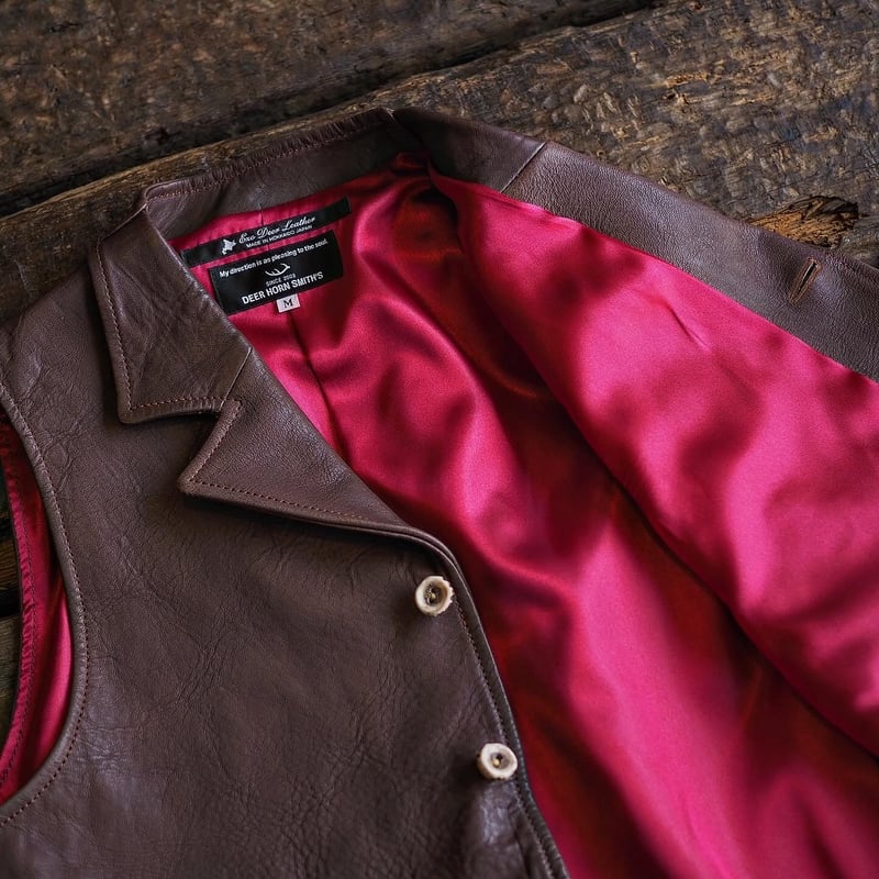 DEER HORN SMITH'S / LAPELLED VEST 