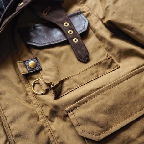 BiburyCourt／WAXED COTTON FIELD JACKET -Sand Beige-