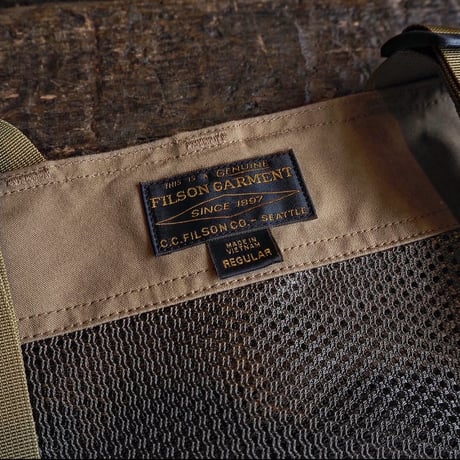 FILSON／MESH FLY FISHING STRAP VEST