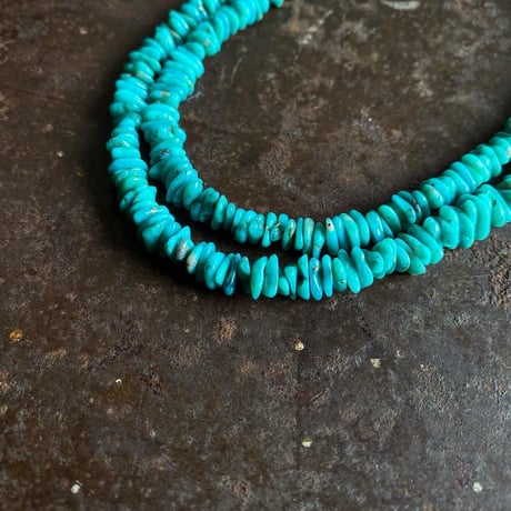 Navajo / Kingman Turquoise Necklace （ナゲット）