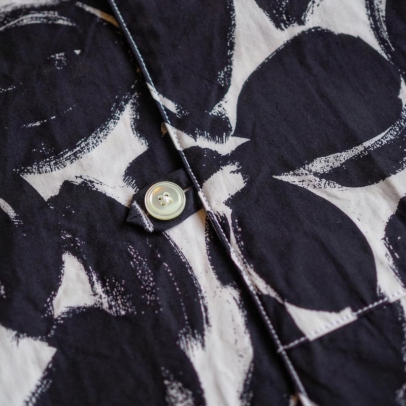 HAVERSACK／FLOWER PRINT TYPEWRITER SHIRT -NAVY-