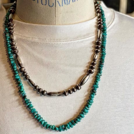 Navajo / Kingman Turquoise Necklace （ラウンドナゲット）