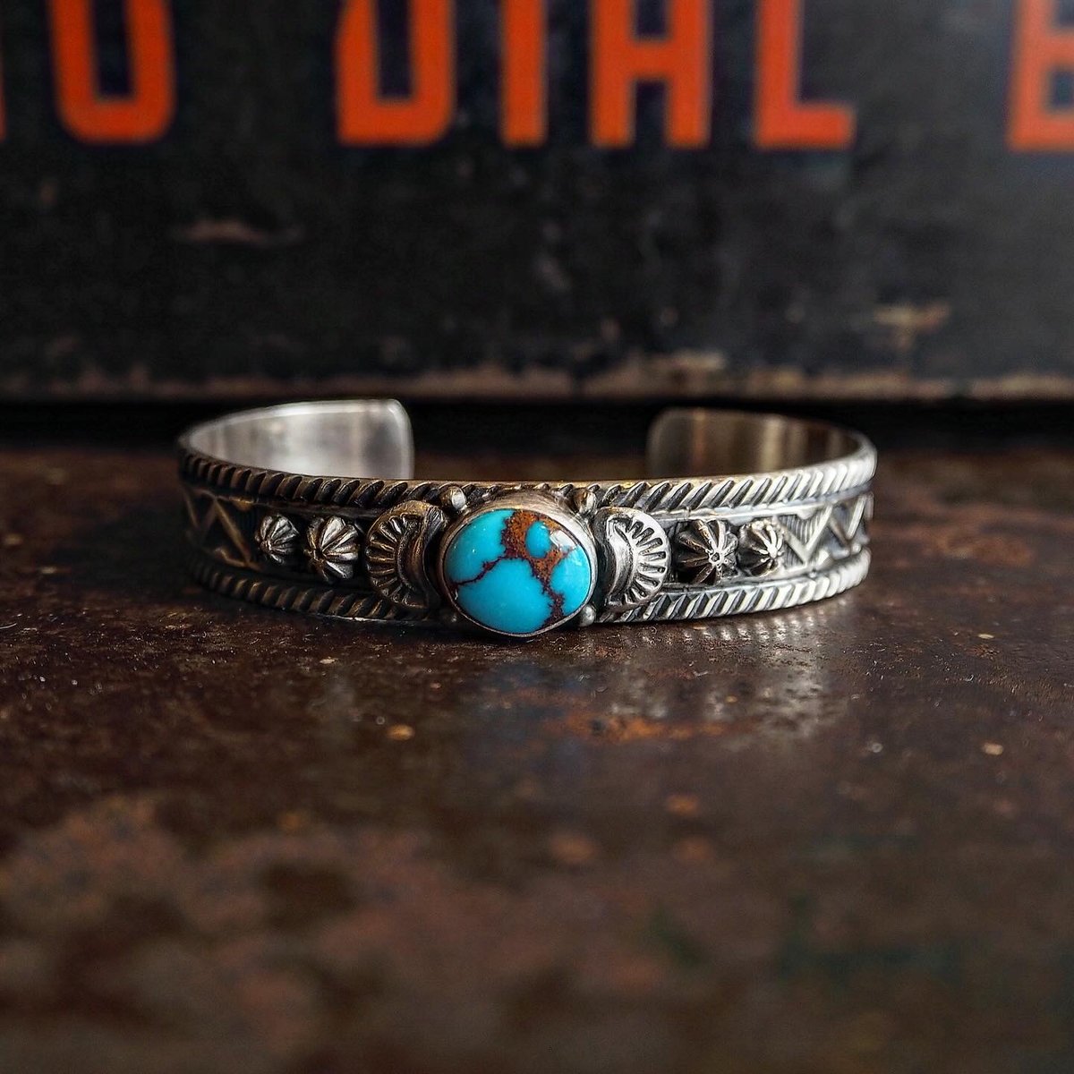 ヤ*ン様 ターコイズバングル　腕周り17cm Randy Boyd / Turquoise Stamp Work Bangle | CALI