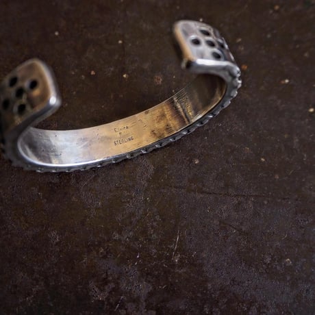 Elvira Bill ／ H.G Stamp Work Bangle