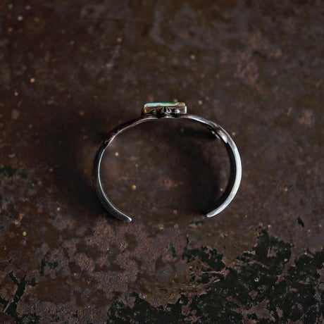 Harrison Bitsue／Royston Turquoise Sand Cast Bangle