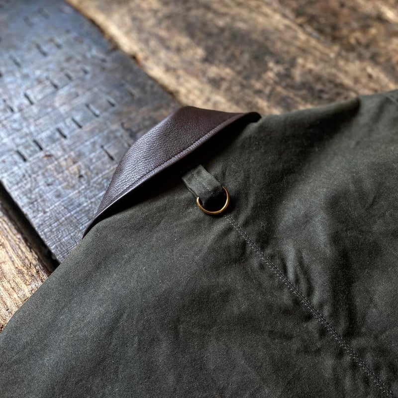 bibury court オイルジャケット　barbour フィールドジャケット BIBURY COURT / ワックスドコットン フィールドジャケット