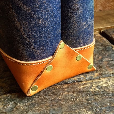 LEFT HAND TOTE BAG  / NAVYクラック×CAMEL(S)