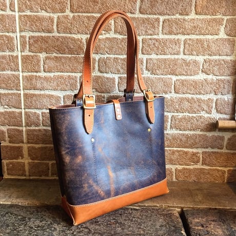LEFT HAND TOTE BAG  / NAVYクラック×CAMEL(S)