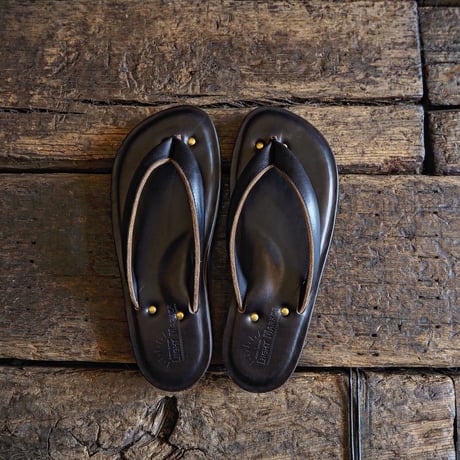 LIGHT MARKER / BEACH SANDAL (CHOMEXCEL "BLACK")