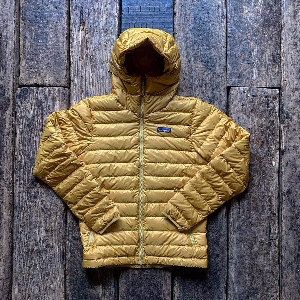 patagonia / メンズダウンセーターフーディ | CALIFORNIA HAR patagonia / メンズダウンセーターフーディ | CALIFORNIA HAR