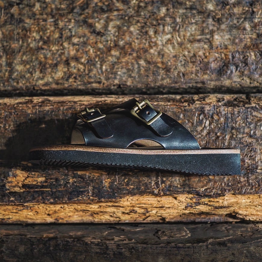 LIGHT MARKER /DOUBLE MONK STRAP SANDAL (BLACK C
