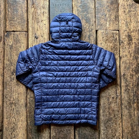 patagonia / ﾒﾝｽﾞﾀﾞｳﾝｾｰﾀｰﾌｰﾃﾞｨ