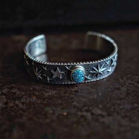 Kevin Yazzie ／ TUFA CAST BANGLE -Kingman Turquoise-