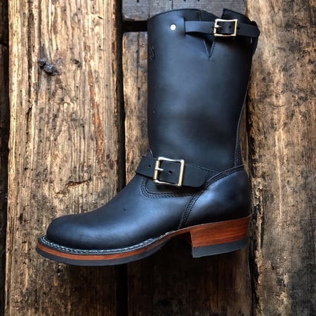 WHITE'S / NOMAD