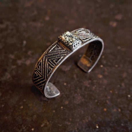Gilbert Dino Garcia / Tufa Cast Bangle "White Buffalo"