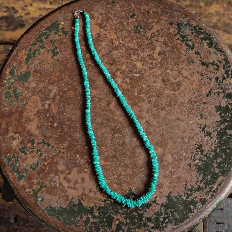 Navajo / Kingman Turquoise Necklace （ナゲット）