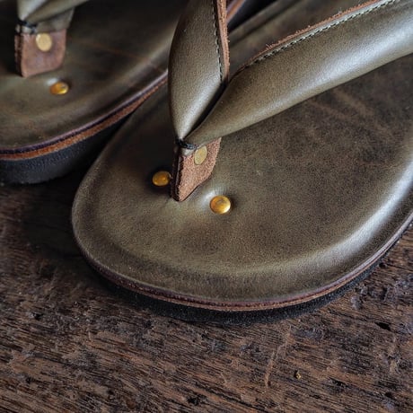 LIGHT MARKER / BEACH SANDAL (CHROMEXCEL "GREEN" )