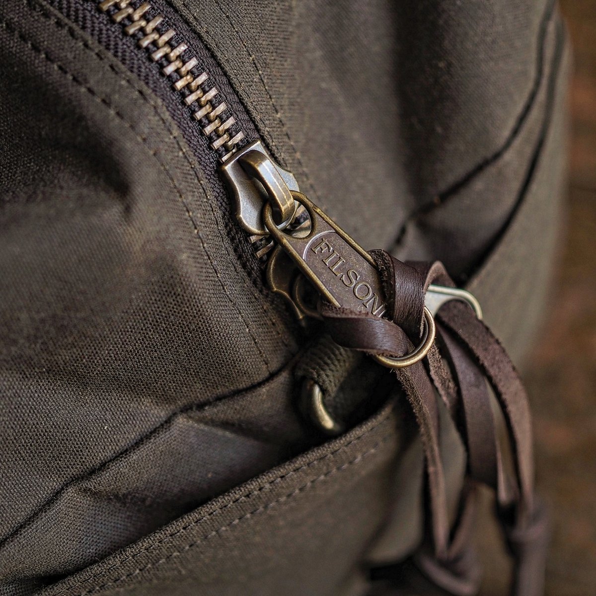 FILSON / Tin Cloth Medium Duffle Bag | CALIFORN