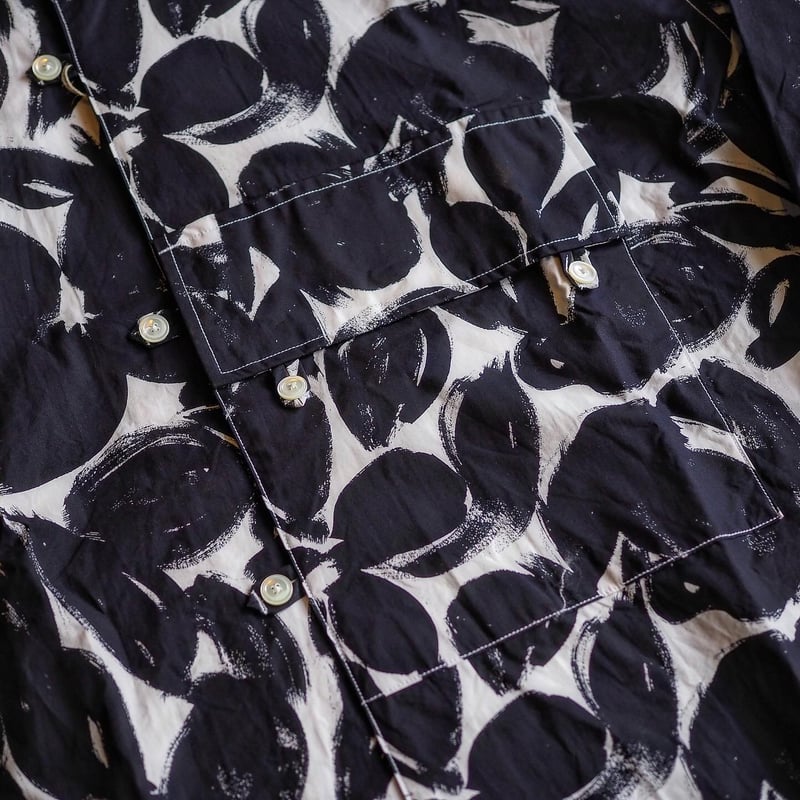 HAVERSACK／FLOWER PRINT TYPEWRITER SHIRT -NAVY-