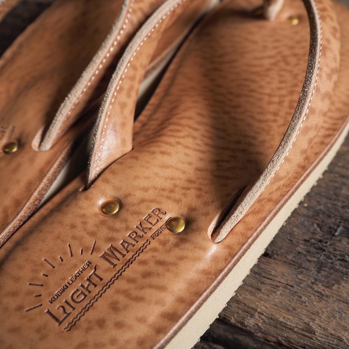 LIGHT MARKER / BEACH SANDAL (BUTTERO 