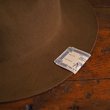 THE H.W.DOG&CO. / TRAVELERS RABBIT HAT "CAMEL"
