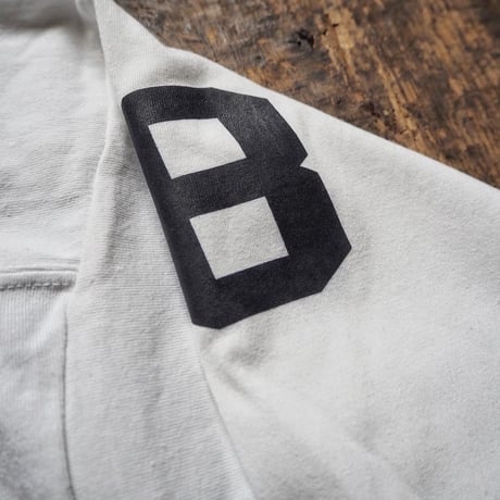 ANONYMOUS HANDS ／ FOOTBALL TEE