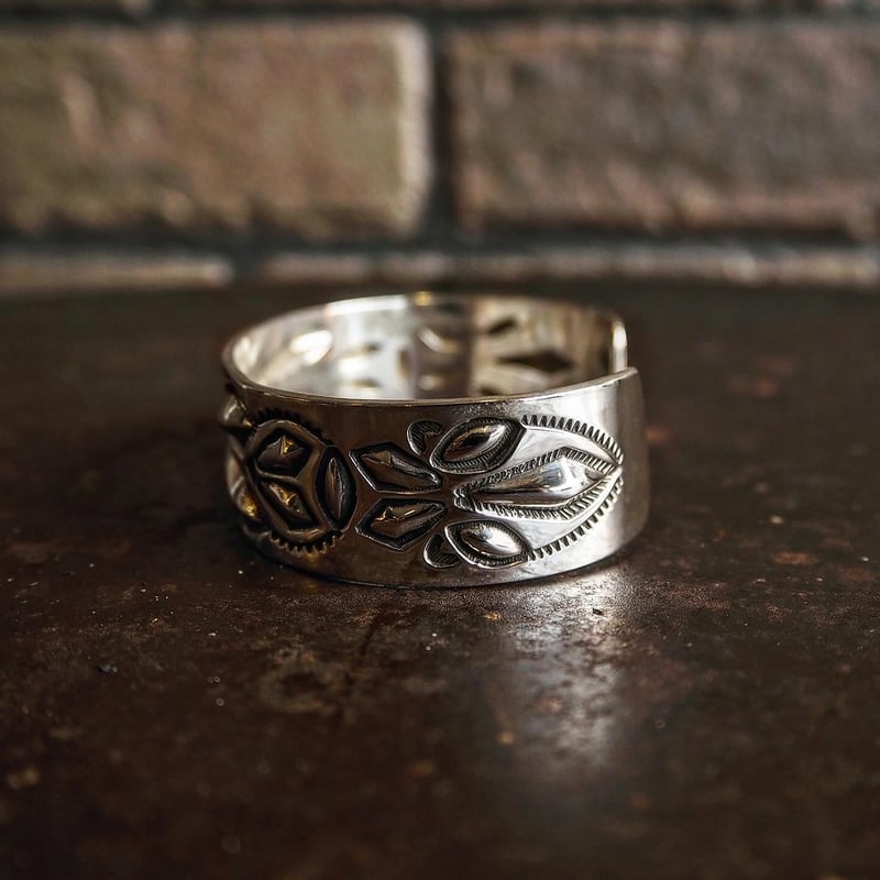 RAY ADAKAI ／ Single Stamp Bangle | CALIFORNIA