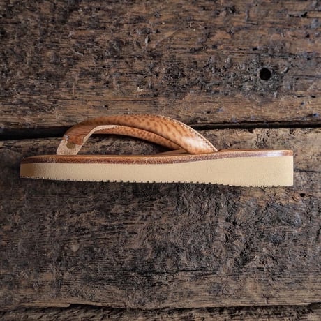 LIGHT MARKER / BEACH SANDAL (BUTTERO "NATURAL" )