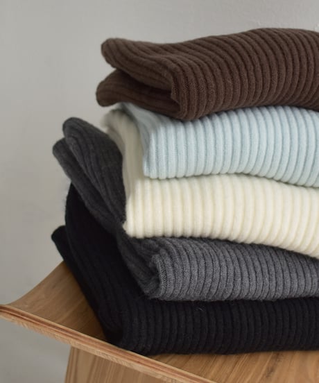 knit-02358　リブ ハイネック ニット トップス　オフホワイト　アイスブルー　グレー　ブラウン　ブラック