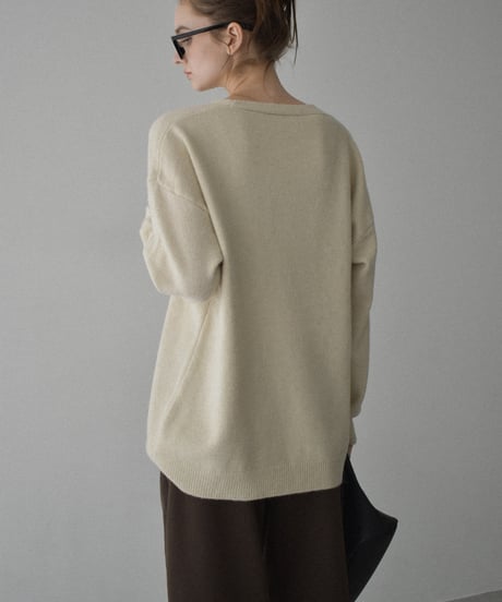 knit-02346　Vネック オーバーニット　エクリュ　グレー　ブラック
