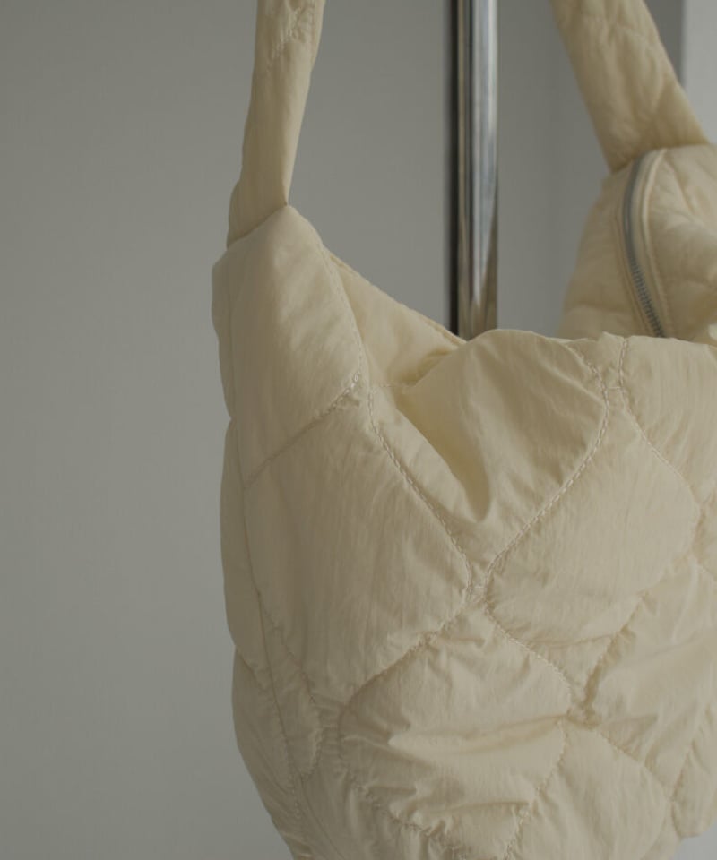 nh-bag2-02635 キルティング ショルダーバッグ アイボリー モカ