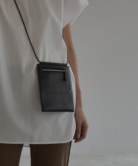 leather-09004　牛革　スマホ収納 ＆ お財布機能　ショルダーバッグ　ブラック　ブラウン