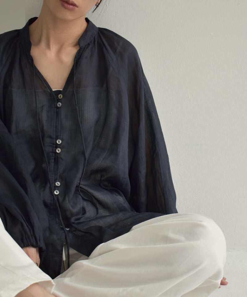極美品 アドーア リネン コンフォート ブラウス バントカラー キーネック 38 tops-02448 リネン キーネック シアーブラウス ライトベージュ