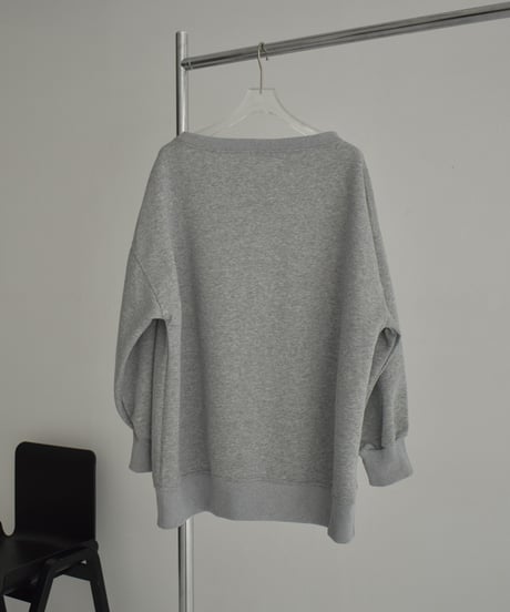 tops-02509　オフショルダー big プルオーバー　ホワイト　グレー　チャコール　ブラック
