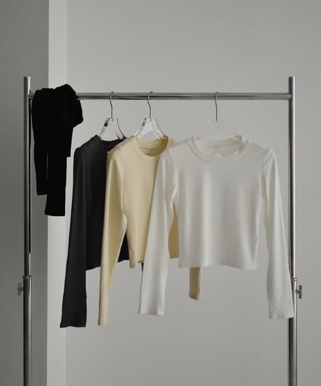 nh-tops-02463　バックオープン フィット トップス　ホワイト　アイボリー　チャコール　ブラック