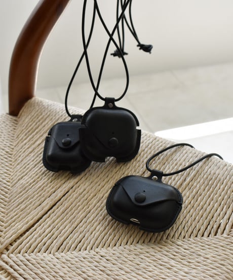 mb-airpods-02001　AirPods/AirPods Pro　エアポッズ レザーコードネックレス　ブラック