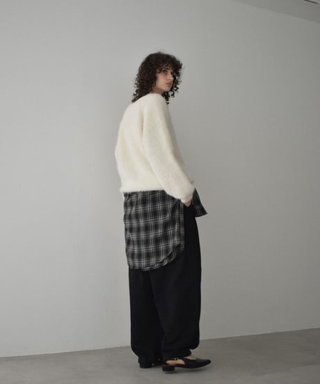 knit-02354  キーネック ボア ニット　オフホワイト　グレー　ダークグレー