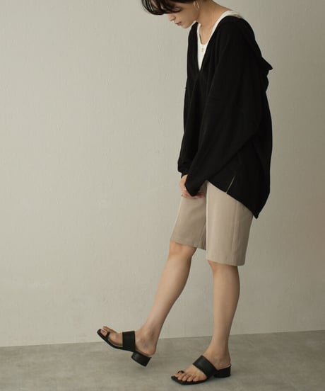 nh-bottoms-02122　センタープレス ハーフパンツ　グレージュ　ブラック