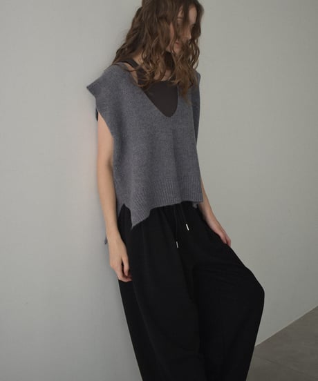 knit-02279　Uネック ニット べスト　グレー　ブラウン　ブラック