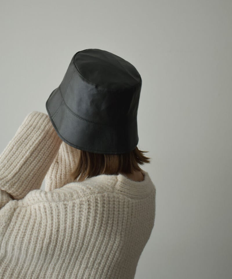 nh-cap-02056 フェイクレザー バケットハット グレージュ チャコール