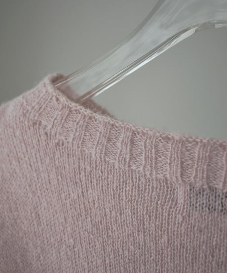 knit-02377　ルーズ シアーニット　オフホワイト　ダスティピンク