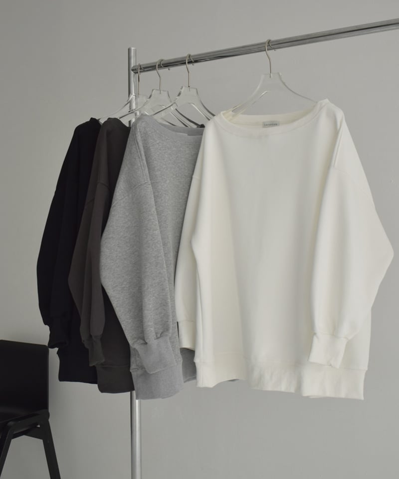 tops-02509 オフショルダー big プルオーバー ホワイト グレー