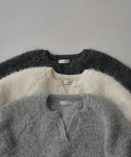 knit-02354  キーネック ボア ニット　オフホワイト　グレー　ダークグレー