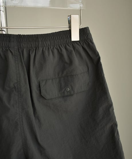 mb-swim-02450　ナイロンタフタ スイムショートパンツ　キャメルベージュ　チャコール　ブラック