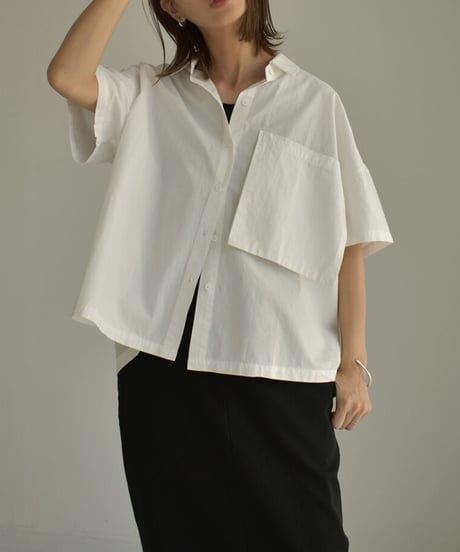 tops-02402　オーバーサイズポケットシャツ　ホワイト　ベージュ　ブラック