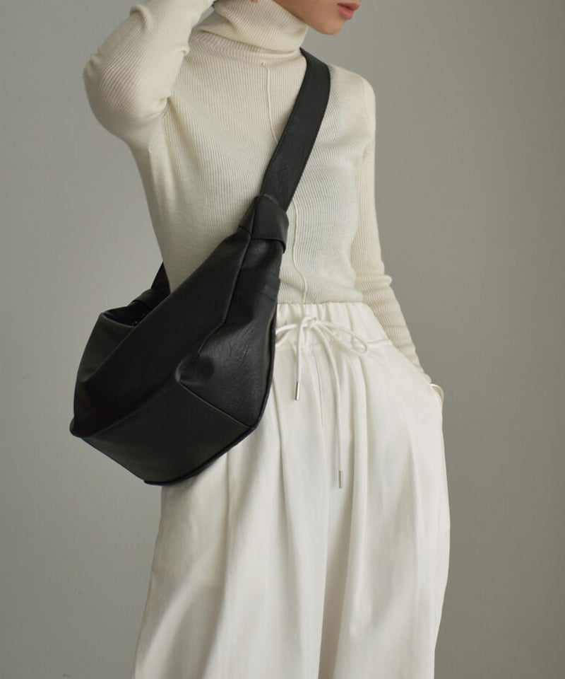 knit-02243 センターシーム リブタートルニット エクリュ グレー