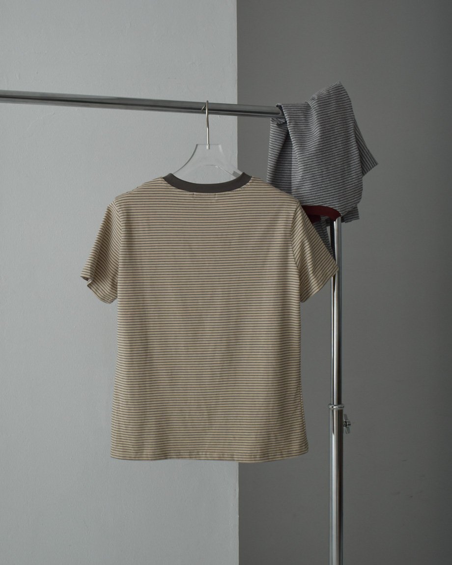 nh-tops-02558 コンンパクト ボーダー tee ベージュ グレー | L