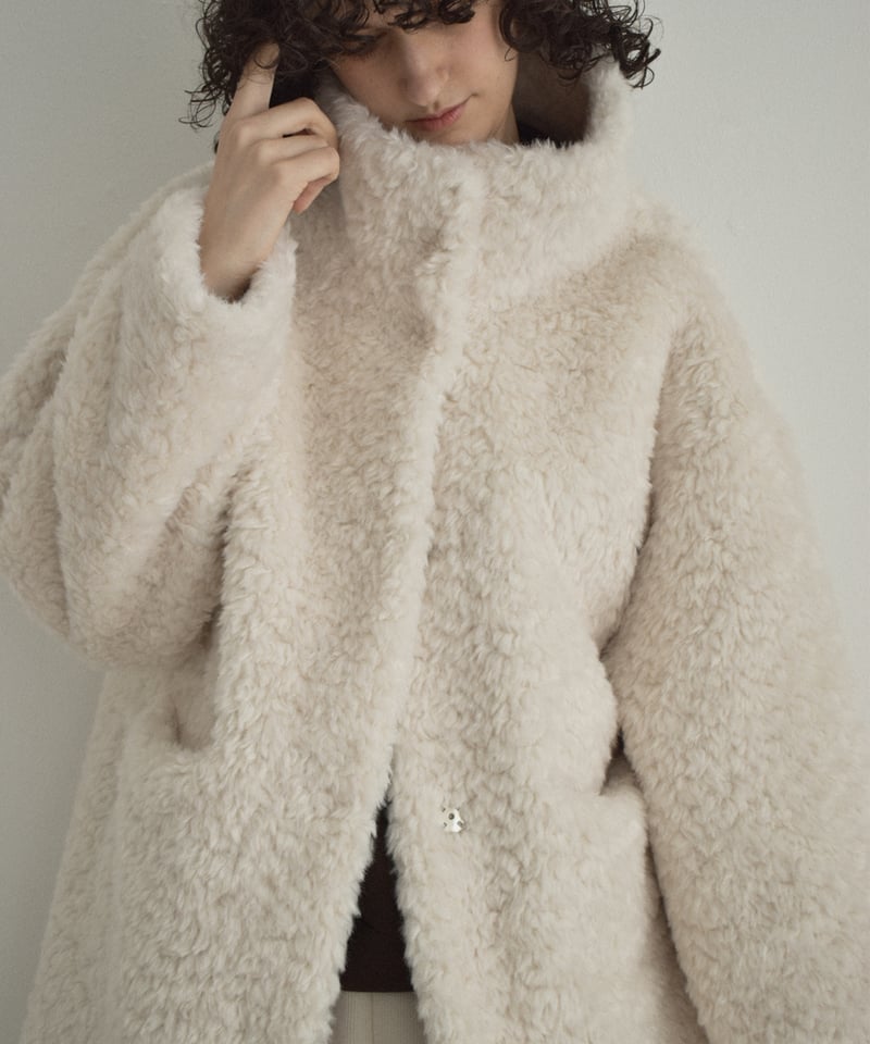 coat-02065 プードルボア ハイネック ミディコート エクリュ ブラウン