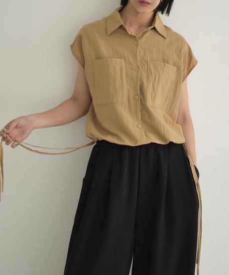 tops-02548　ドロストデザイン フレンチスリーブ シャツ　ホワイト　ベージュ　ブラック