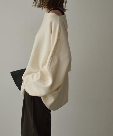 knit-02363　オーバーサイズ ボートネックニット　アイボリー　ブラック